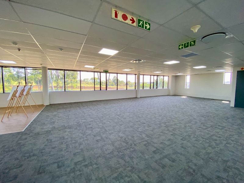 Modern Office Space Available in Wooodmead - Photo 7
