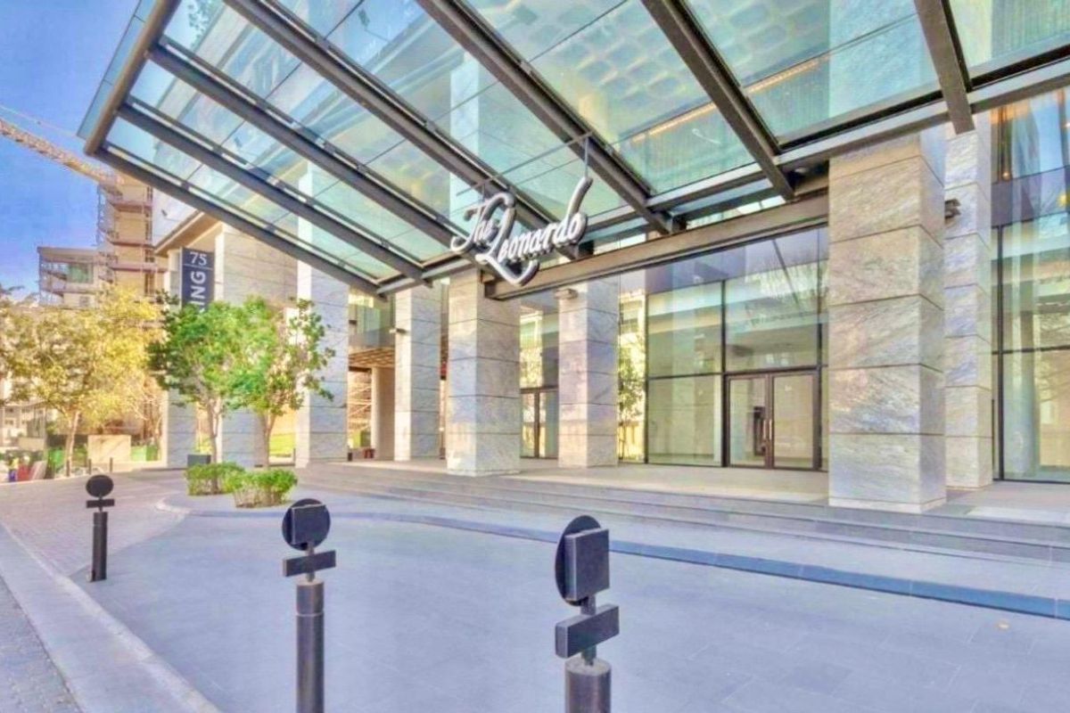 The Pinnacle of Luxury Living - Photo 2