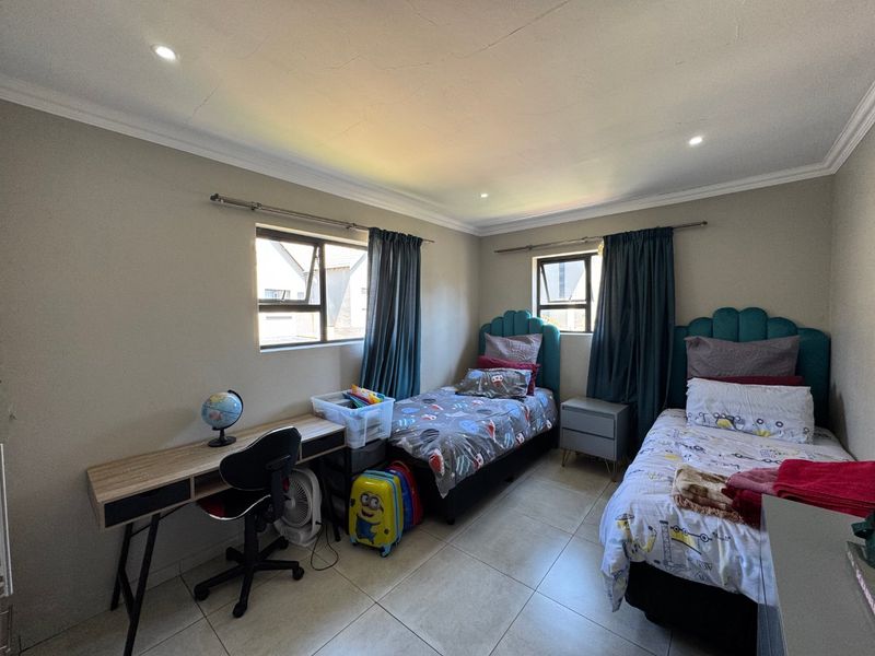 Stunning 3 bedroom townhouse To Rent - Photo 9