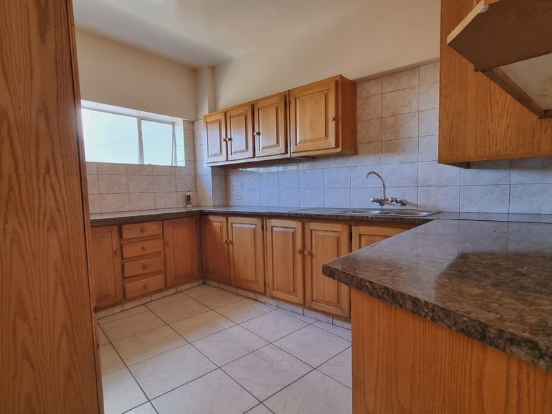 2 Bedroom Apartment To Let - Photo 4