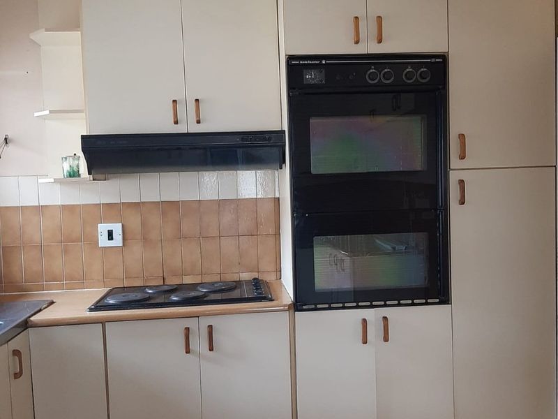 STUDENT ACCOMMODATION & MORE - Photo 4