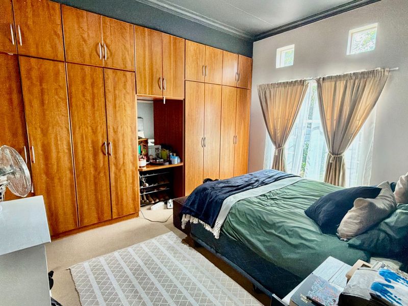 Family friendly home in La Hoff with fibre and braai - Photo 6