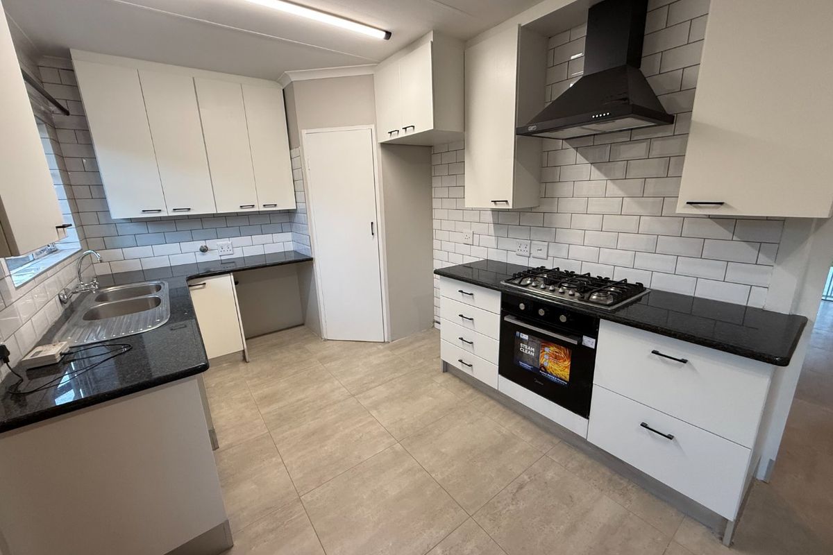 Newly Renovated Gem! - Photo 3