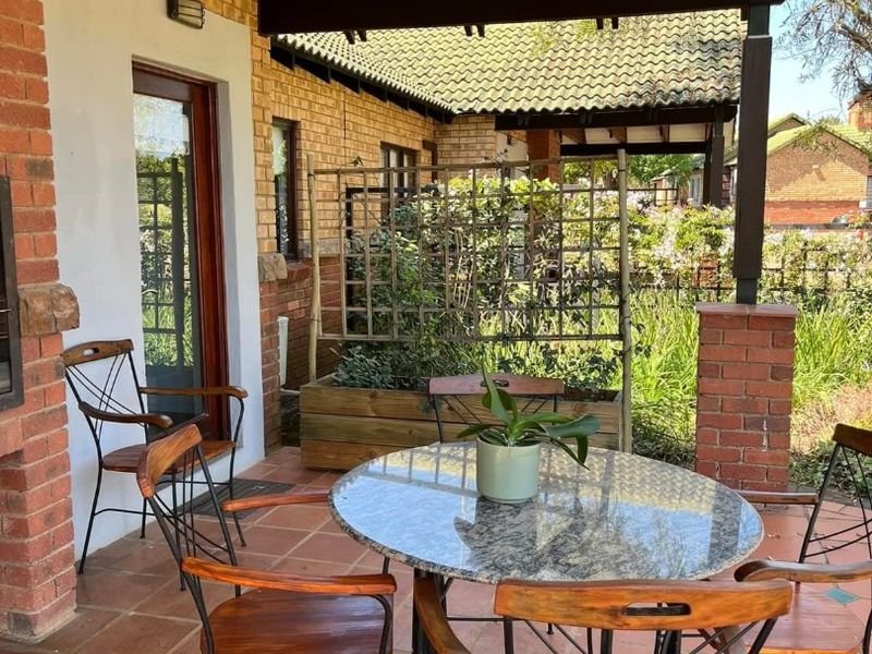Family Home For Rent - Photo 3