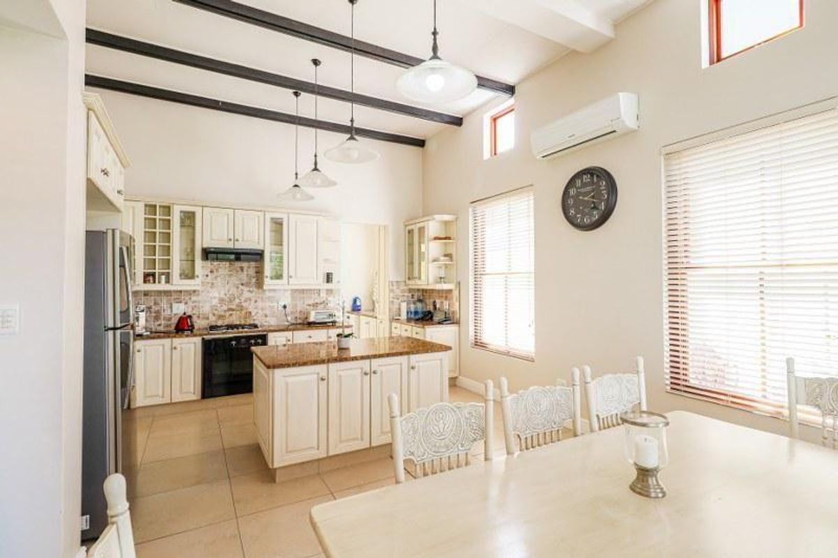 Life Style Living in Secure Estate - Photo 5