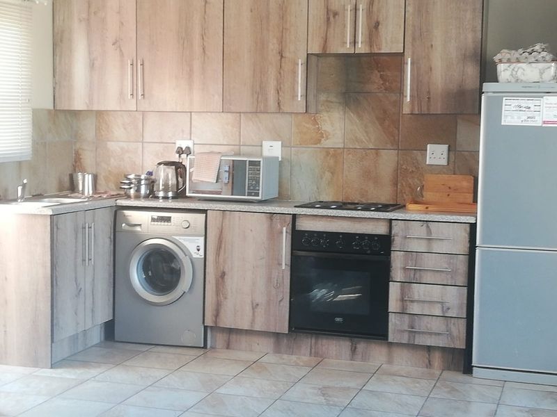 2-Bedroom Apartment for Sale in Gateway Manor – Excellent Value! - Photo 7
