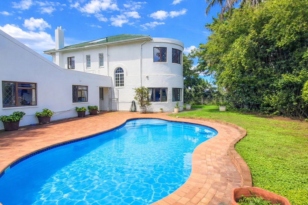 Generous Spaces, Central Convenience, Family Ready Home Awaits in Gonubie (By the Sea) - Photo 4