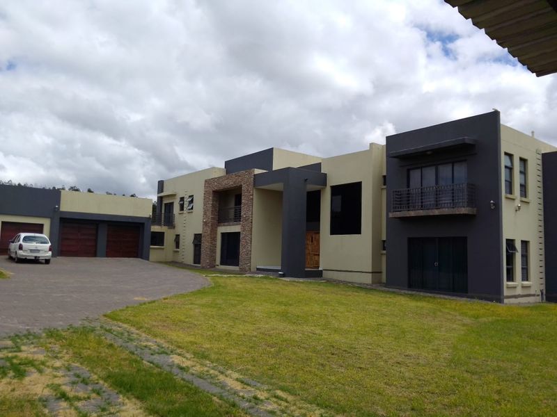 Luxury  Mooi Kloof Family Home with Pool - Photo 2