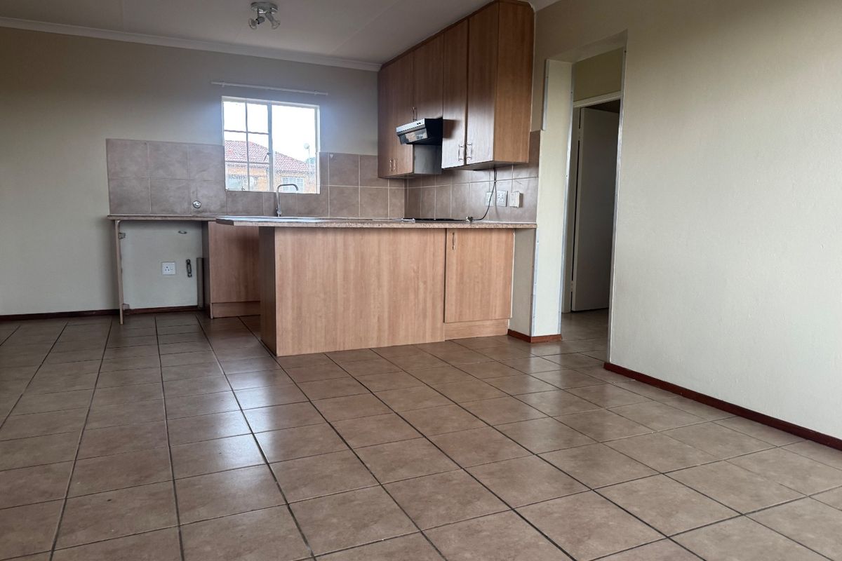 Secure 3-Bedroom Home in Prime Location - Photo 3