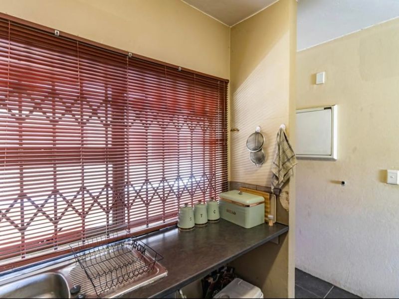 Modern 2-Bedroom Ground floor Apartment for Sale – Midrand - Photo 9