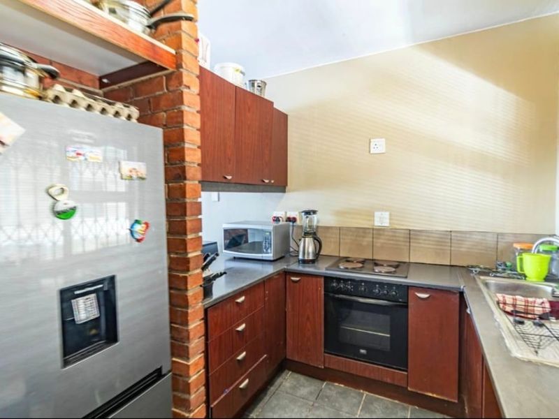Modern 2-Bedroom Ground floor Apartment for Sale – Midrand - Photo 7