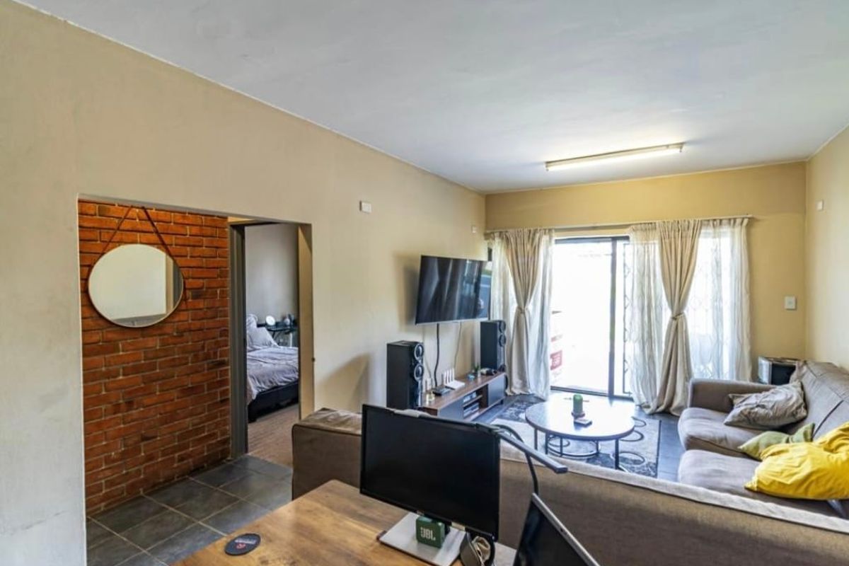 Modern 2-Bedroom Ground floor Apartment for Sale – Midrand - Photo 4