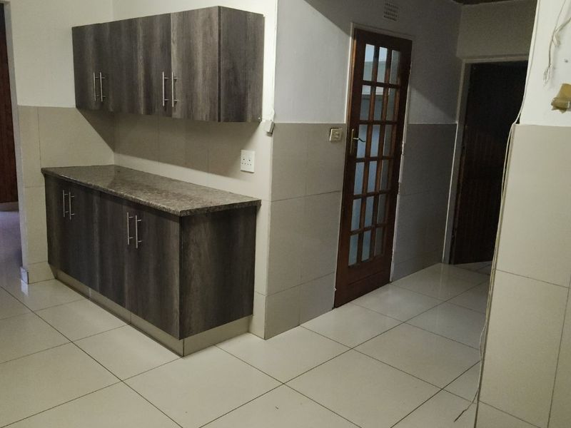 Charming 3-Bedroom Family Home in Erasmia - Photo 7