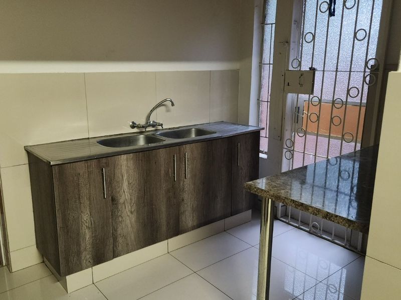 Charming 3-Bedroom Family Home in Erasmia - Photo 6
