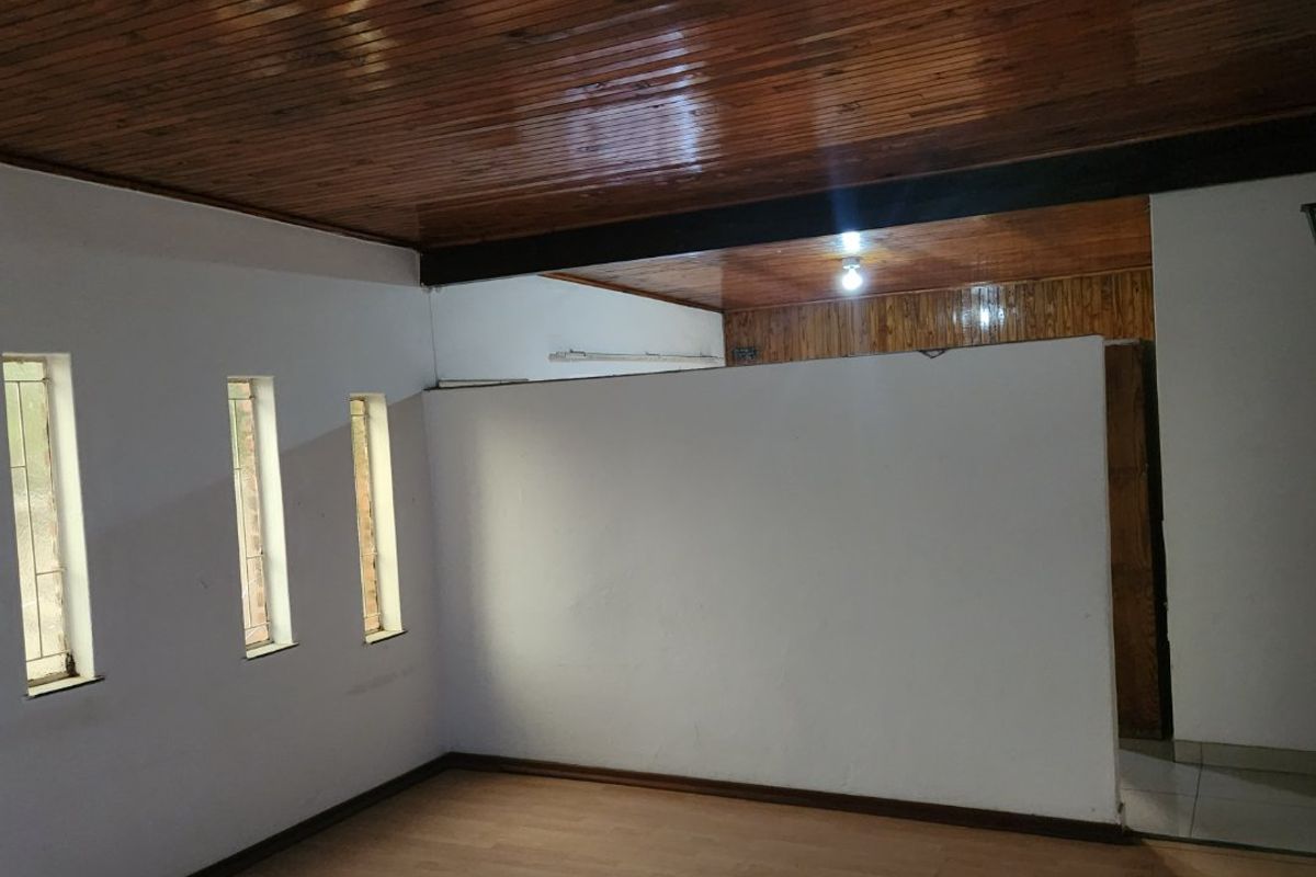 Charming 3-Bedroom Family Home in Erasmia - Photo 4
