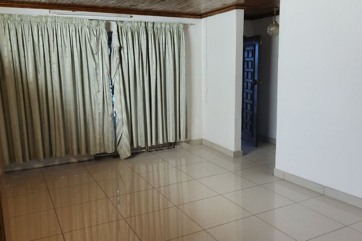 Charming 3-Bedroom Family Home in Erasmia - Photo 2