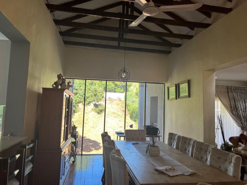 6 Bedroom House for Sale in Westville  - Photo 5