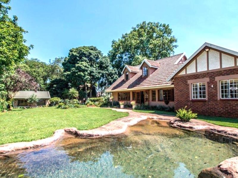 An exceptional  spacious family home - Bothas Hill - Photo 3