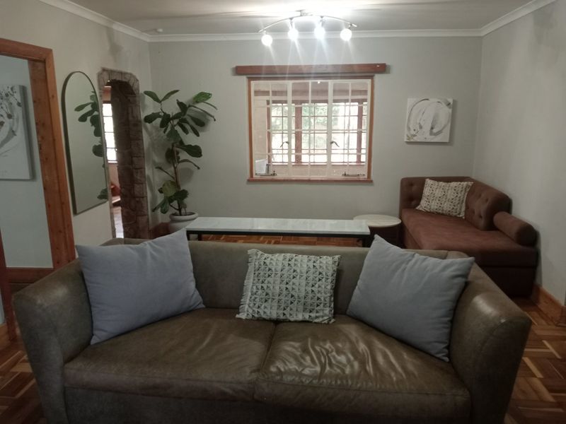A Large family home  or corporate living- Bothas Hill - Photo 10