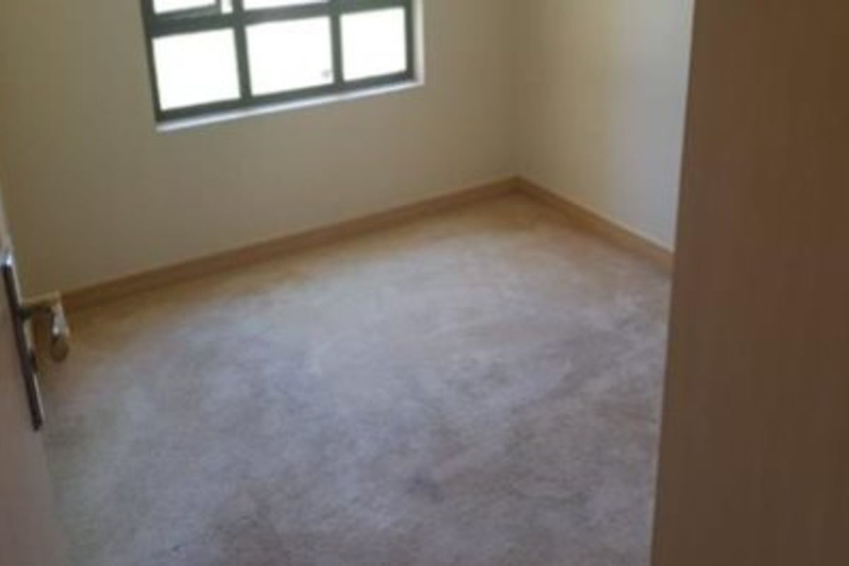 2-bedroom, 1- bathroom ground floor unit available from 1 June 2026. - Photo 5