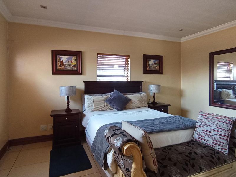 Elegant 4Bedroom Estate Home in Sagewood, Midrand - Photo 8