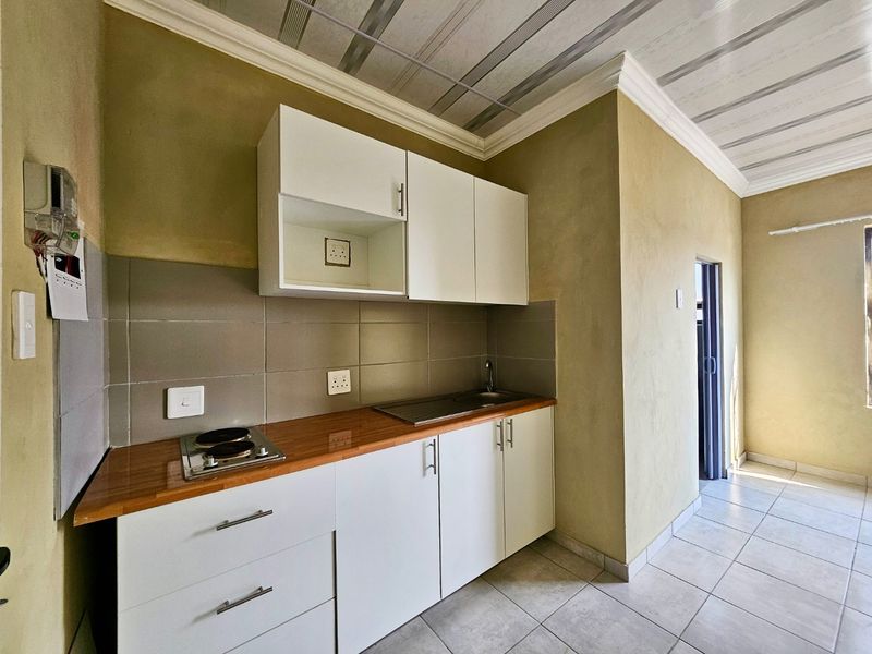 1 Bed Apartment in Klopperpark for Rent - Photo 2