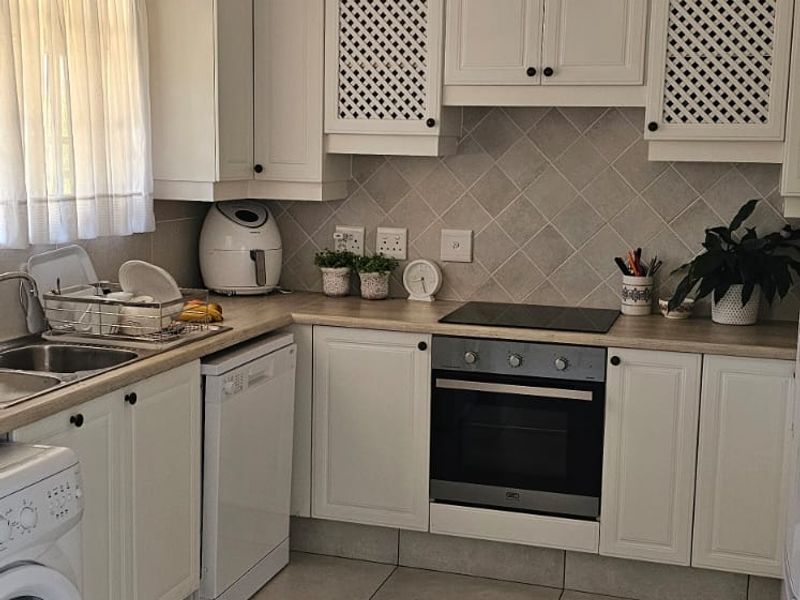 Elegant 1 Bedroom Apartment for Sale in Secure Senior Lifestyle Village – Linksfield, Johannesburg - Photo 4