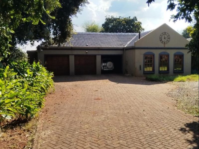 4 Bedroom House for Sale in Raslouw Ah - Photo 4