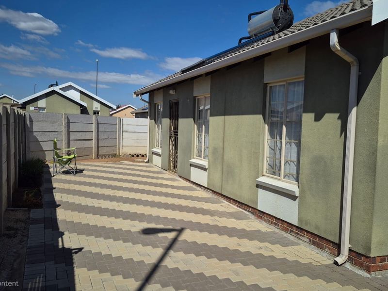 Stunning 3 bedrooms for sale in Sky City  - Photo 7