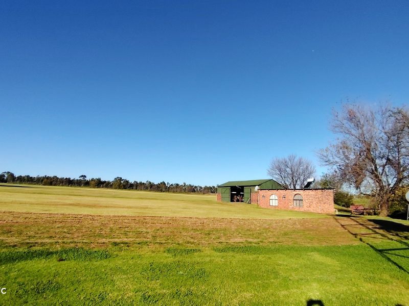 Established Riverfront Farm with Lawn Business, Flatlets & Water Rights - Photo 5