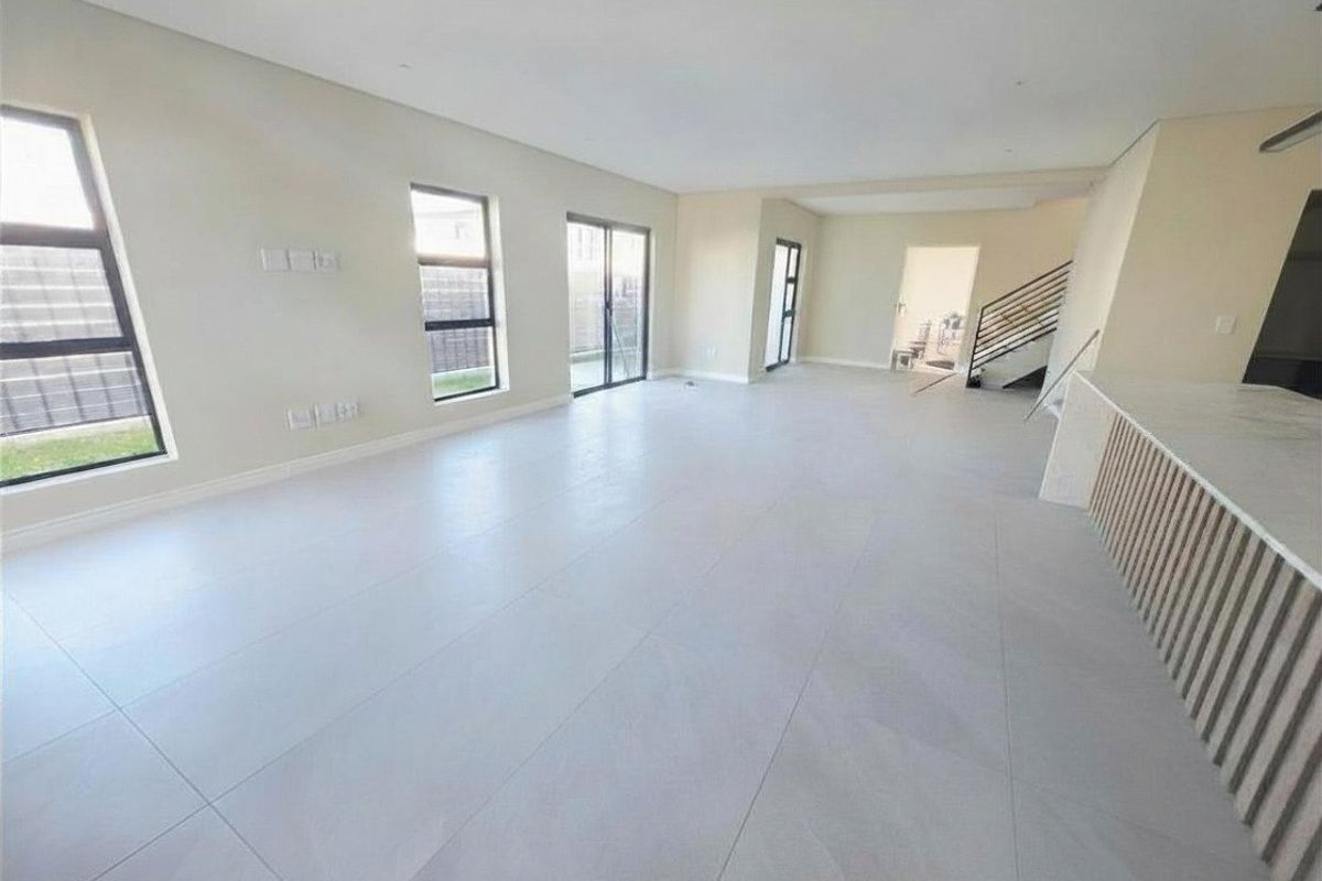 Premium Rental Home in Sought-After Sandown - Photo 4