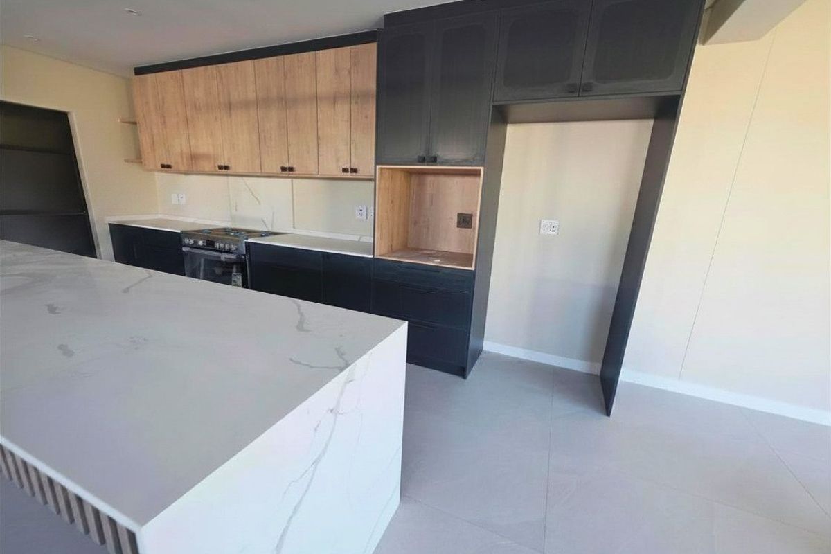 Premium Rental Home in Sought-After Sandown - Photo 5