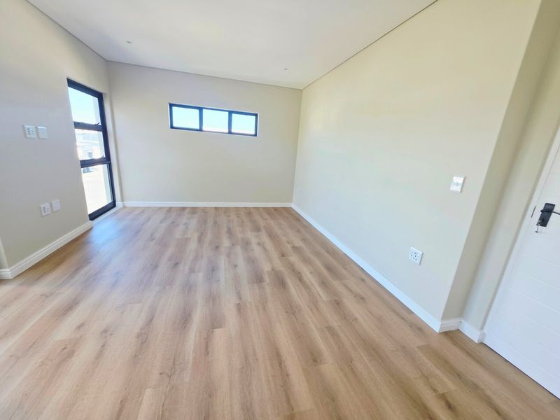 Premium Rental Home in Sought-After Sandown - Photo 7