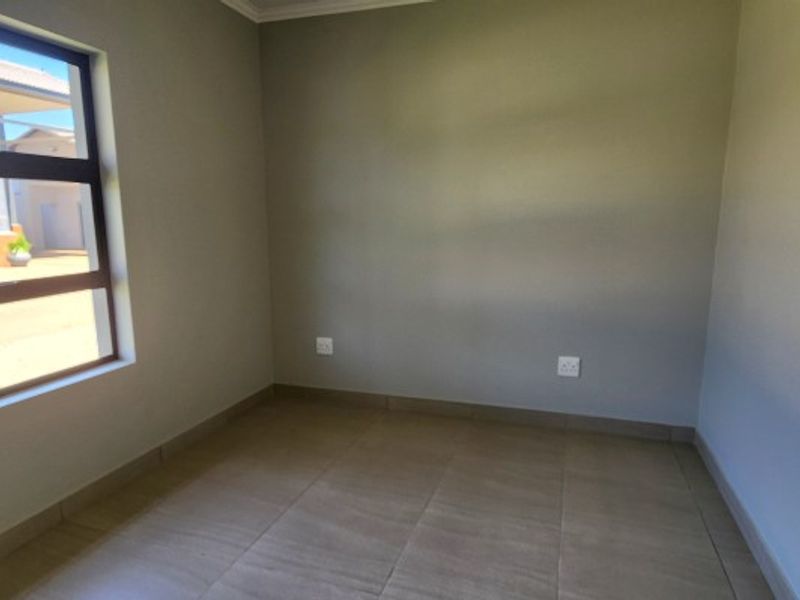 1 Bedroom Townhouse in Melodie - Photo 6
