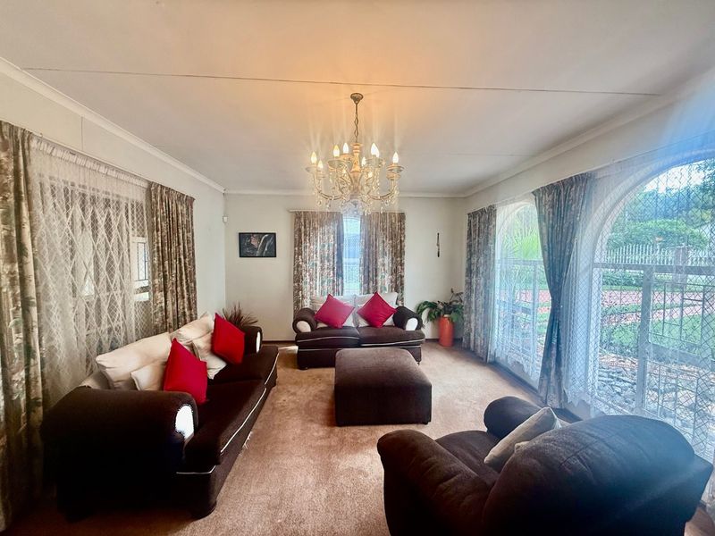 Everyday Comfort in Hartbeespoort - Photo 6