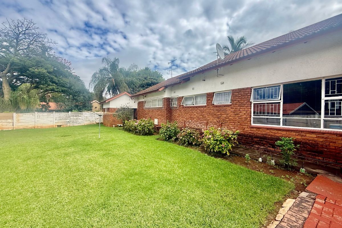 Everyday Comfort in Hartbeespoort - Photo 2