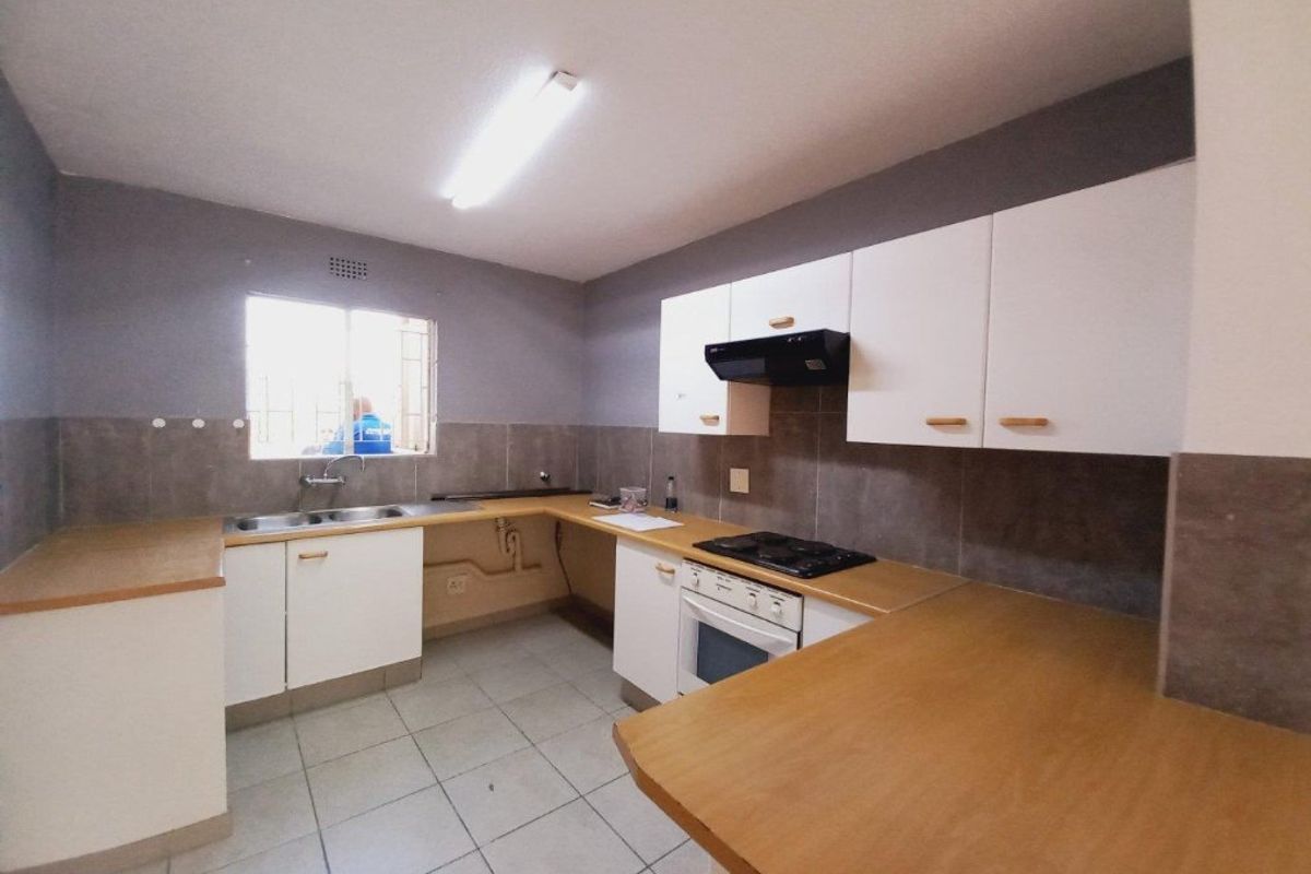 Two-Bedroom, 2 Bathroom Townhouse at Eagles Nest – Ground Floor - Photo 4