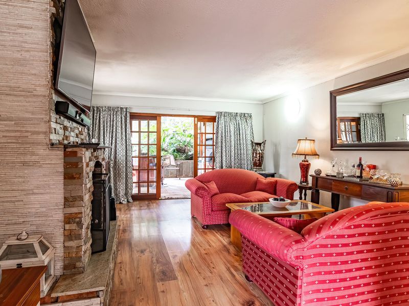 3 bedroom, 2 bathroom townhouse - Photo 6