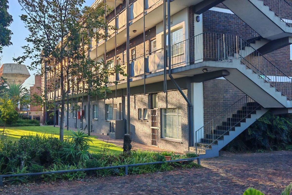 2 Bedroom Apartment for Rent in Linden - Photo 4