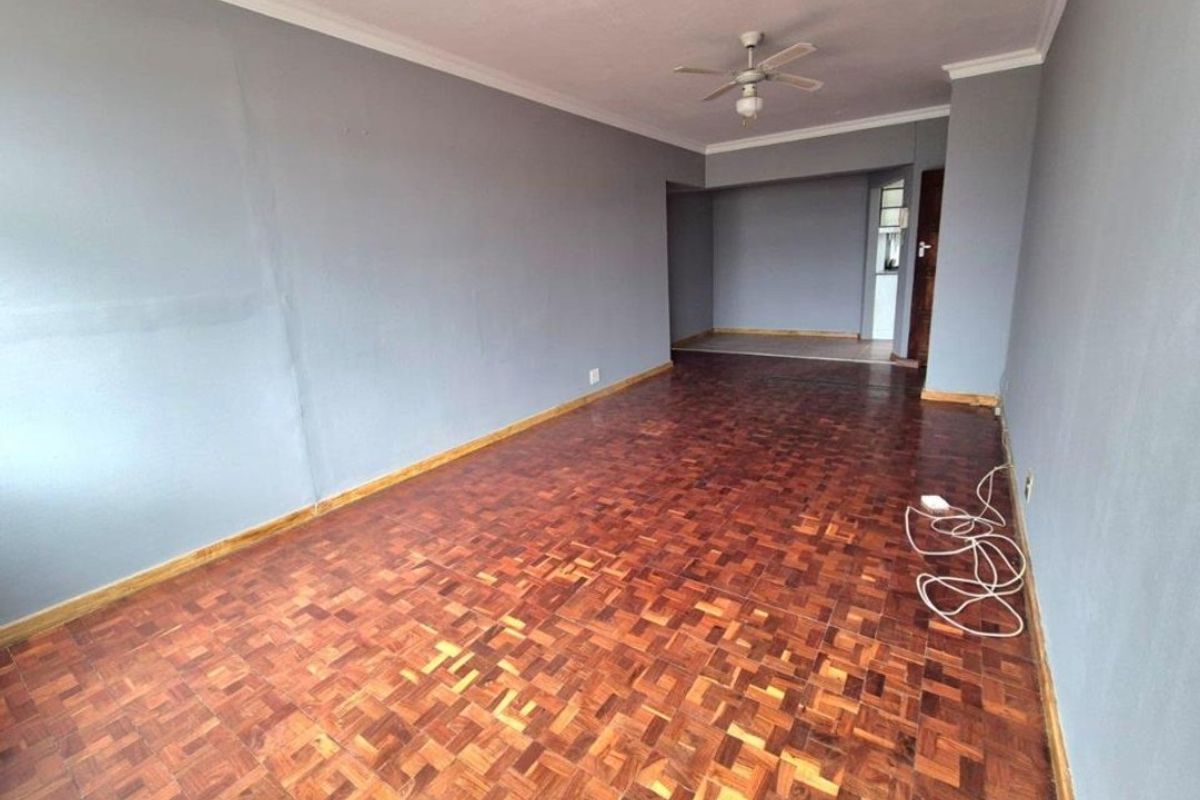 3 Bedrooms, 2 Bathrooms Apartment For Sale In Point, Durban - Photo 3