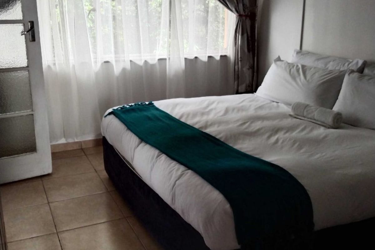3 Bedroom Sharing Accommodation To Let In Umbilo, Durban - Photo 4