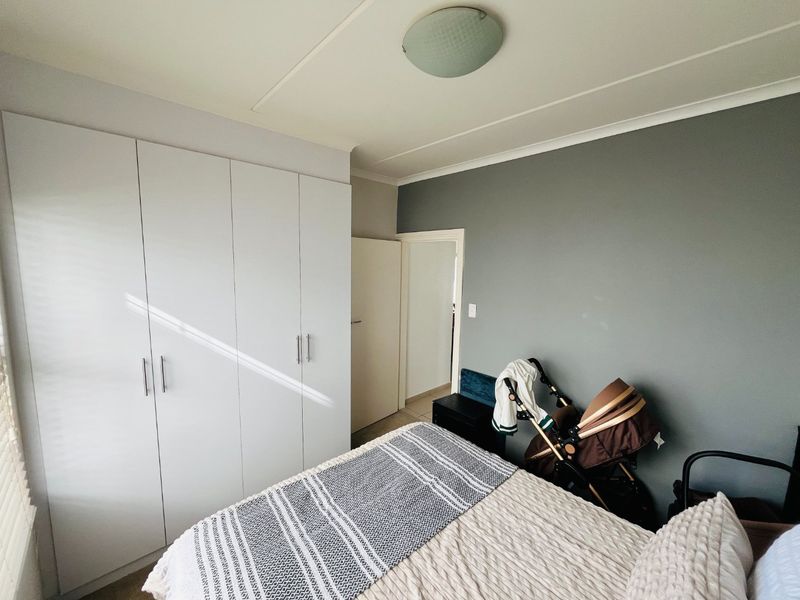 Two bedroom And 1 bathroom apartment  for rent in Midrand Call  us Now - Photo 4