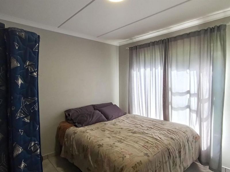 Ground floor Chic 2 Bedroom Apartment in Eveleigh, Boksburg - Photo 9
