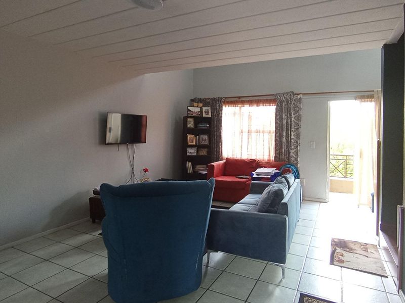 2-Bedroom Apartment with Balcony in San Pablo – Ideal Investment or First Home! - Photo 4