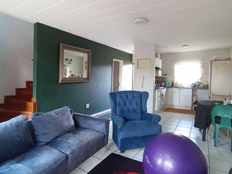 2-Bedroom Apartment with Balcony in San Pablo – Ideal Investment or First Home! - Photo 3