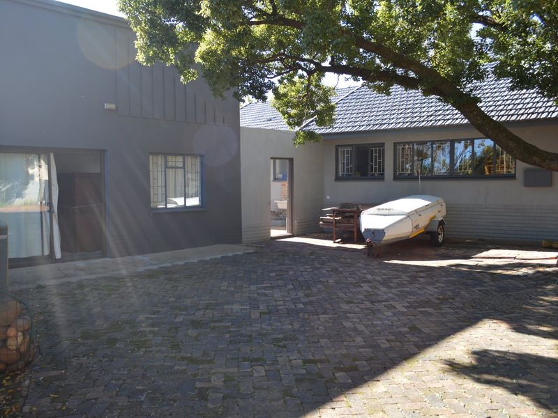 Prime Position. Endless Potential. Exceptional Value. - Photo 4