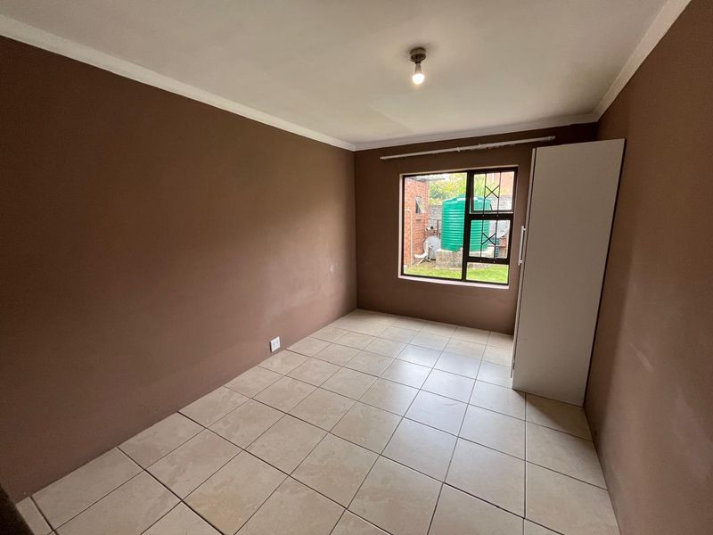 INVESTMENT PROPERTY FOR SALE - HIGH RENTAL INCOME OPPORTUNITY IN LOMBARDY EAST - Photo 6