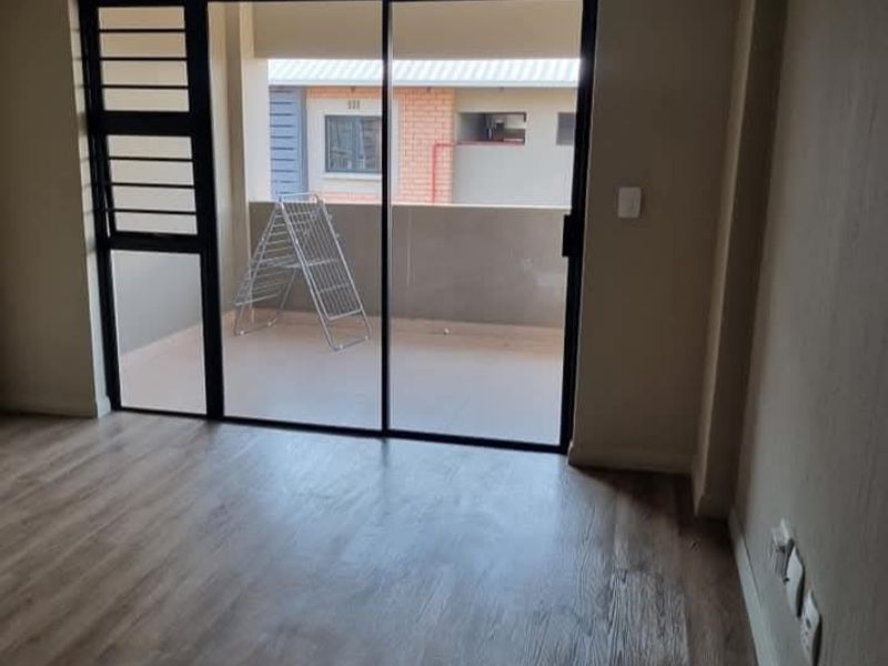 Modern 2-Bedroom Apartment in Roodepark Eco Estate - Photo 7