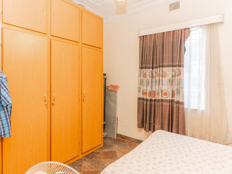 Centrally located Home For Sale.... - Photo 4