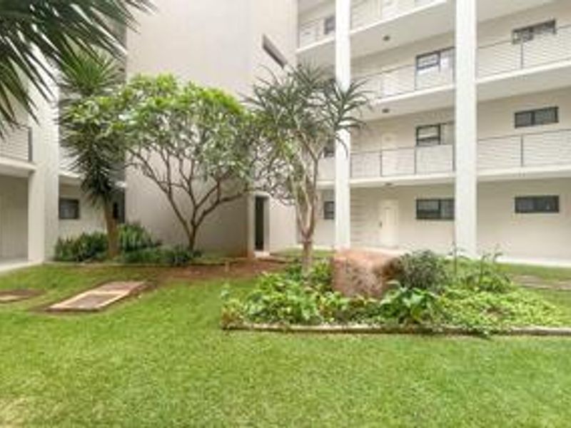 Modern North Riding flat with pool and security - Photo 1